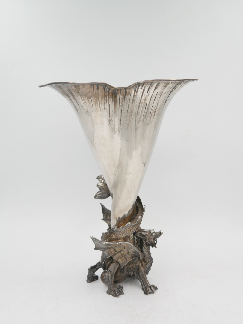 VASE surtout de table en argent, par GRATCHEFF, Moscou, 1899-1908