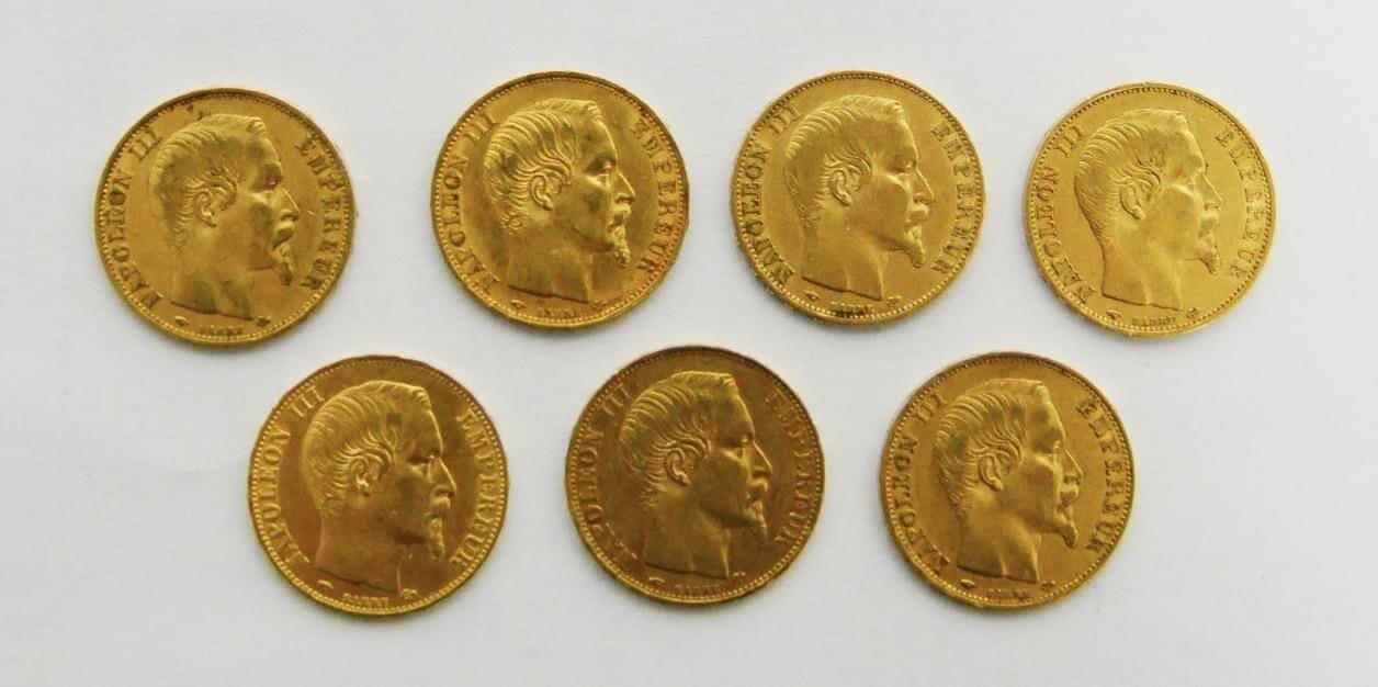 Sept pièces de 20 frs or Napoléon III tête non laurée. Atelier Paris (A)